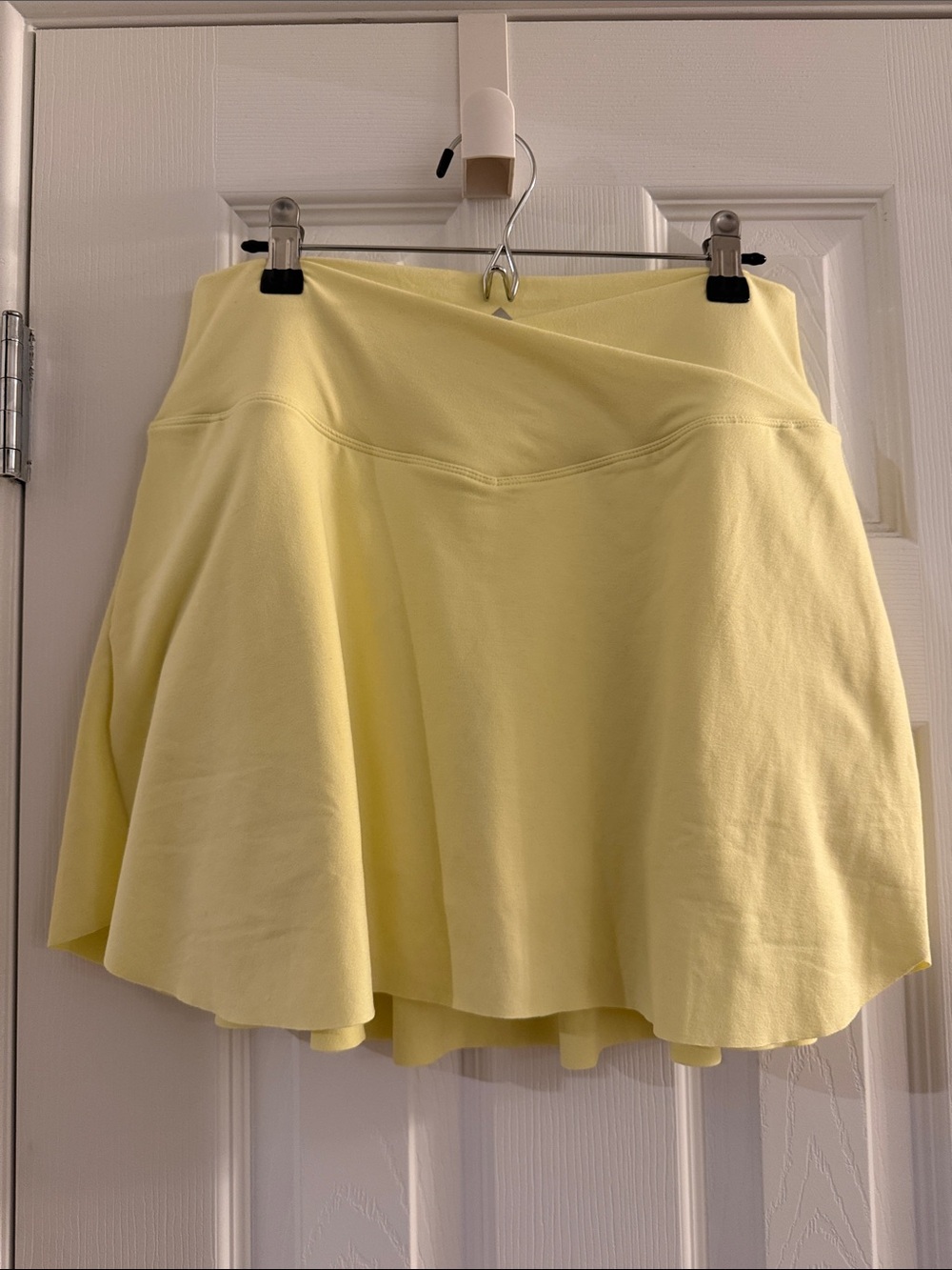 LuLaRoe Rise Endurance Skort Pale Yellow Medium